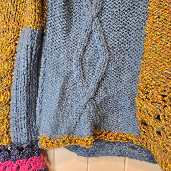 Parallel Peruvian Alpaca Wool Bold Crochet Bell Sleeve Sweater Unique and Rare - Picture 11 of 16